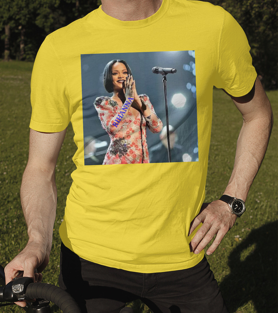 Rihanna Singer Songwriter Actress Performance Floral Dress T-Shirt