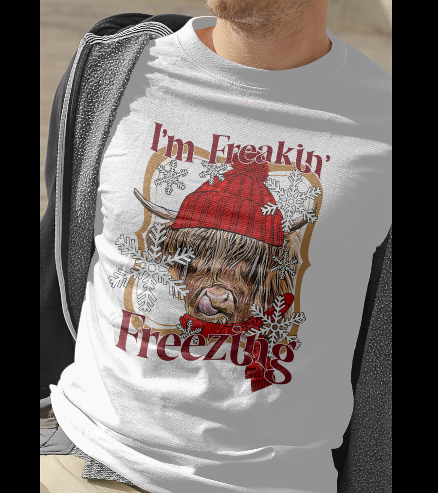 I'm Freakin' Freezing Highland Cow Snowflakes Winter T-Shirt