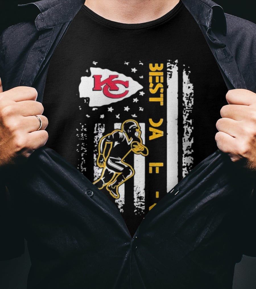 Best Dad Ever Kansas City Chiefs Football American Flag T-Shirt
