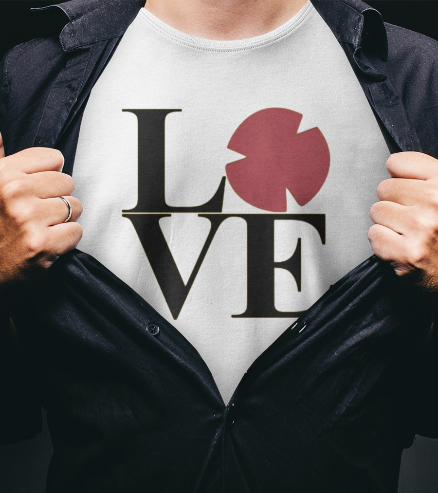 LOVE Black And Pink Circle T-Shirt