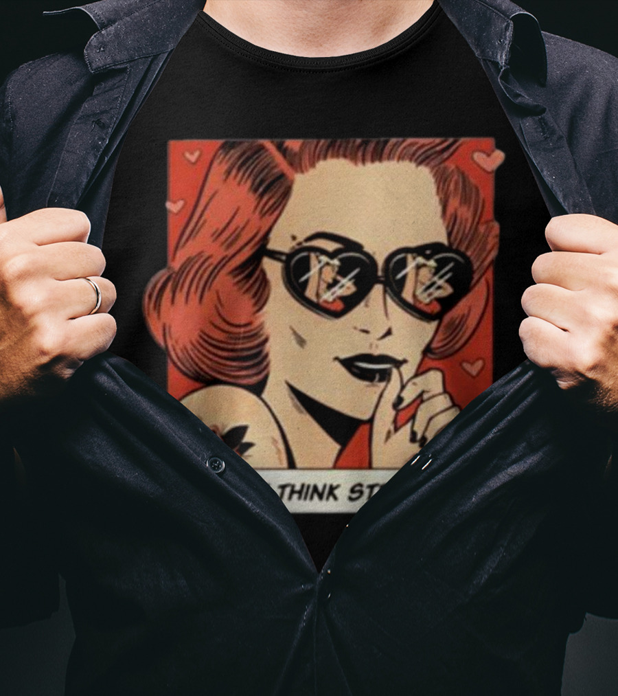 I Can't Think Straight Retro Comic Style Red Hearts Sunglasses Woman T-Shirt