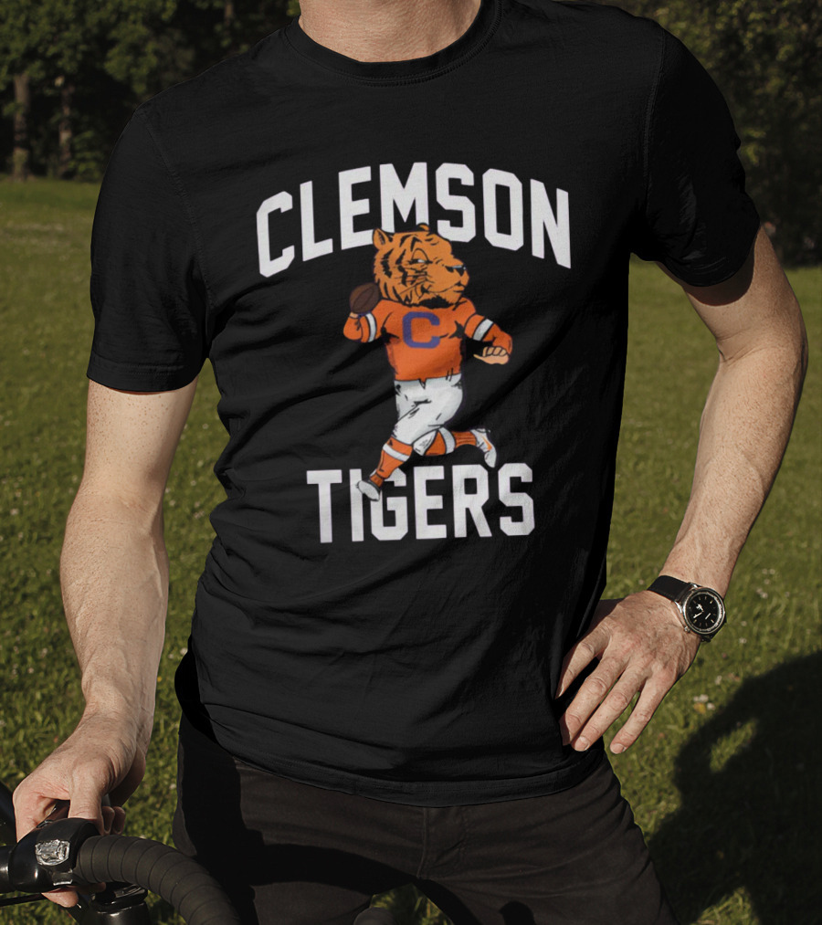 Clemson Tigers Vintage Style Retro Running Mascot T-Shirt