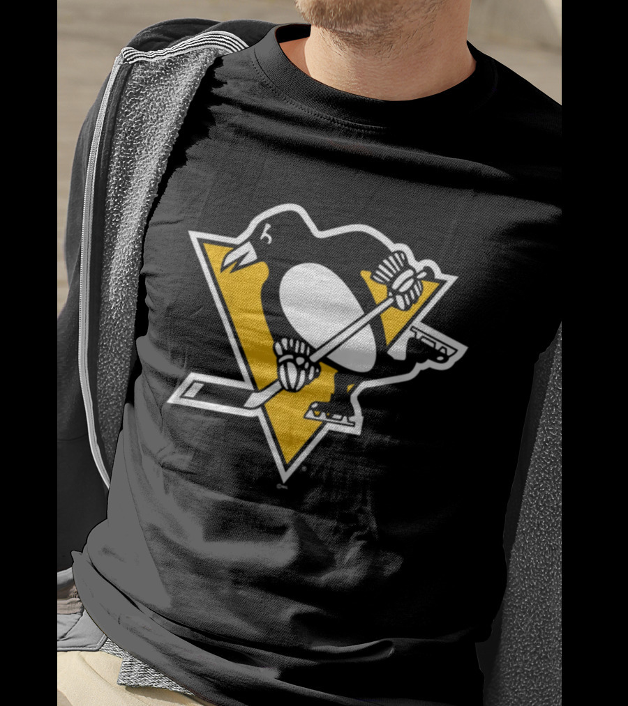 Pittsburgh Penguins Iconic Emblem T-Shirt