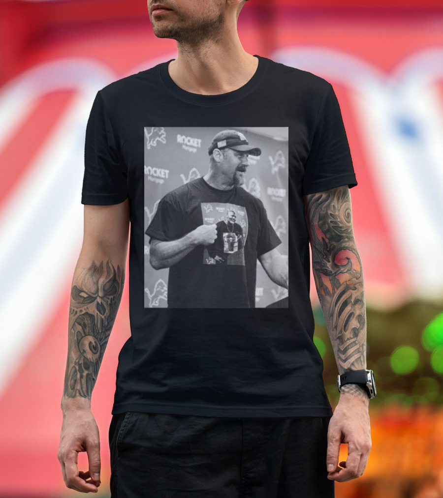 Rocket Mortgage Lions Press Conference Holmes Pulling Hilarious T-Shirt