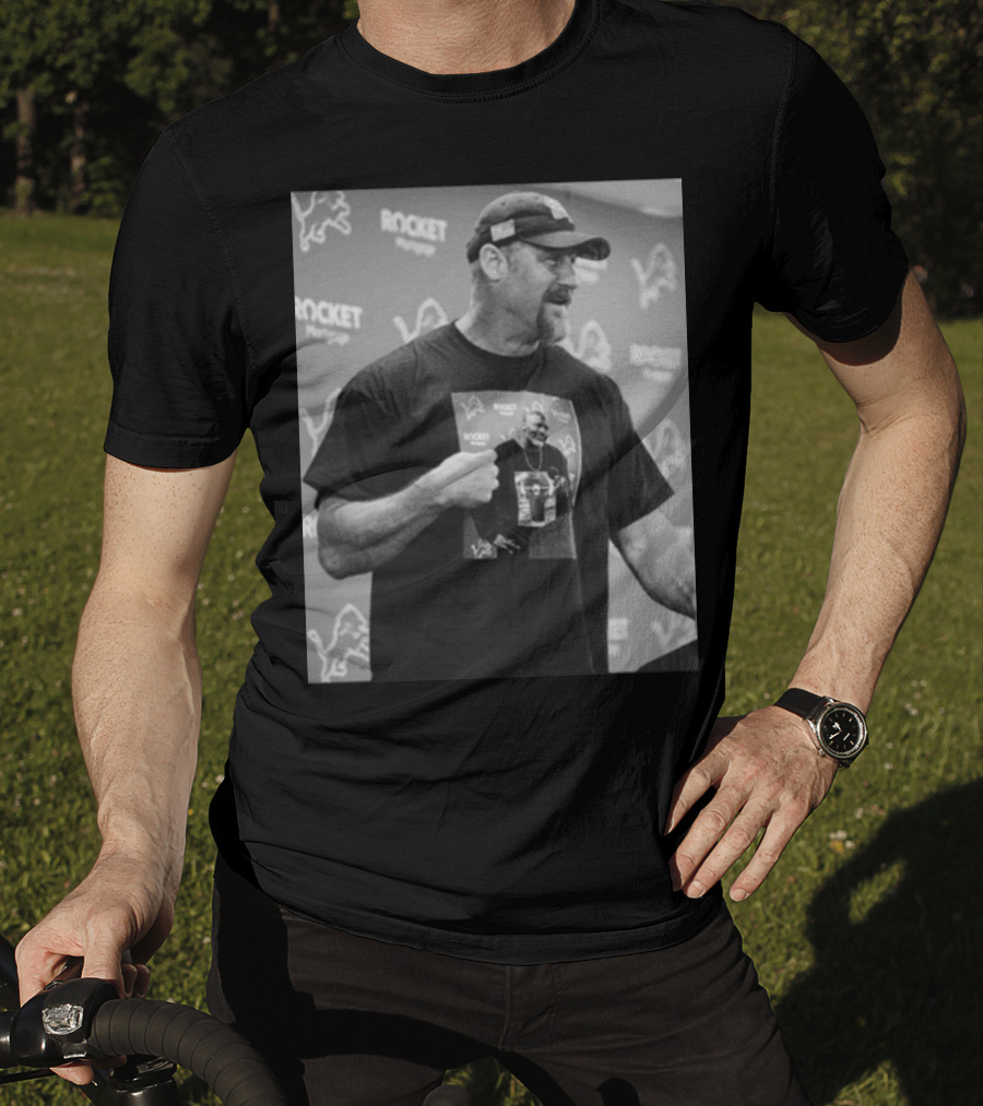 Rocket Mortgage Lions Press Conference Holmes Pulling Hilarious T-Shirt