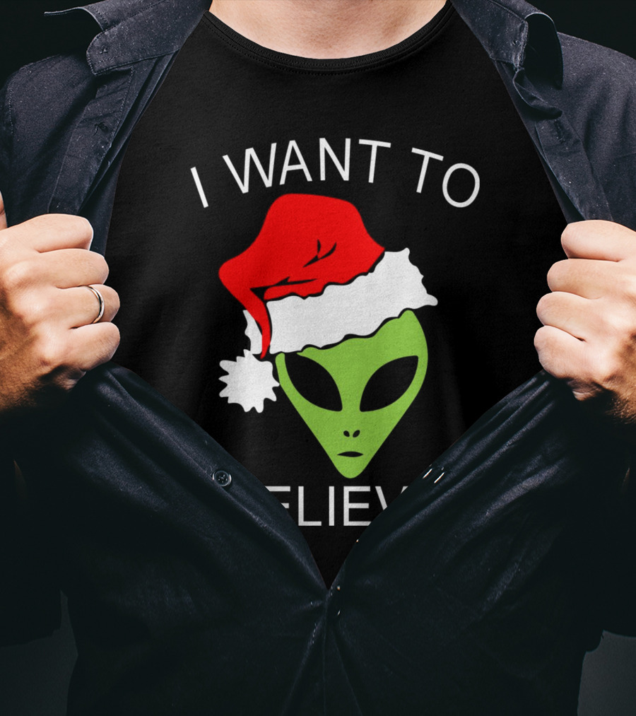 I Want To Believe Alien Santa Hat Christmas T-Shirt