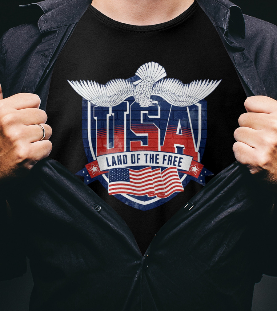 USA Land Of The Free Patriotic Eagle And Flag Emblem T-Shirt