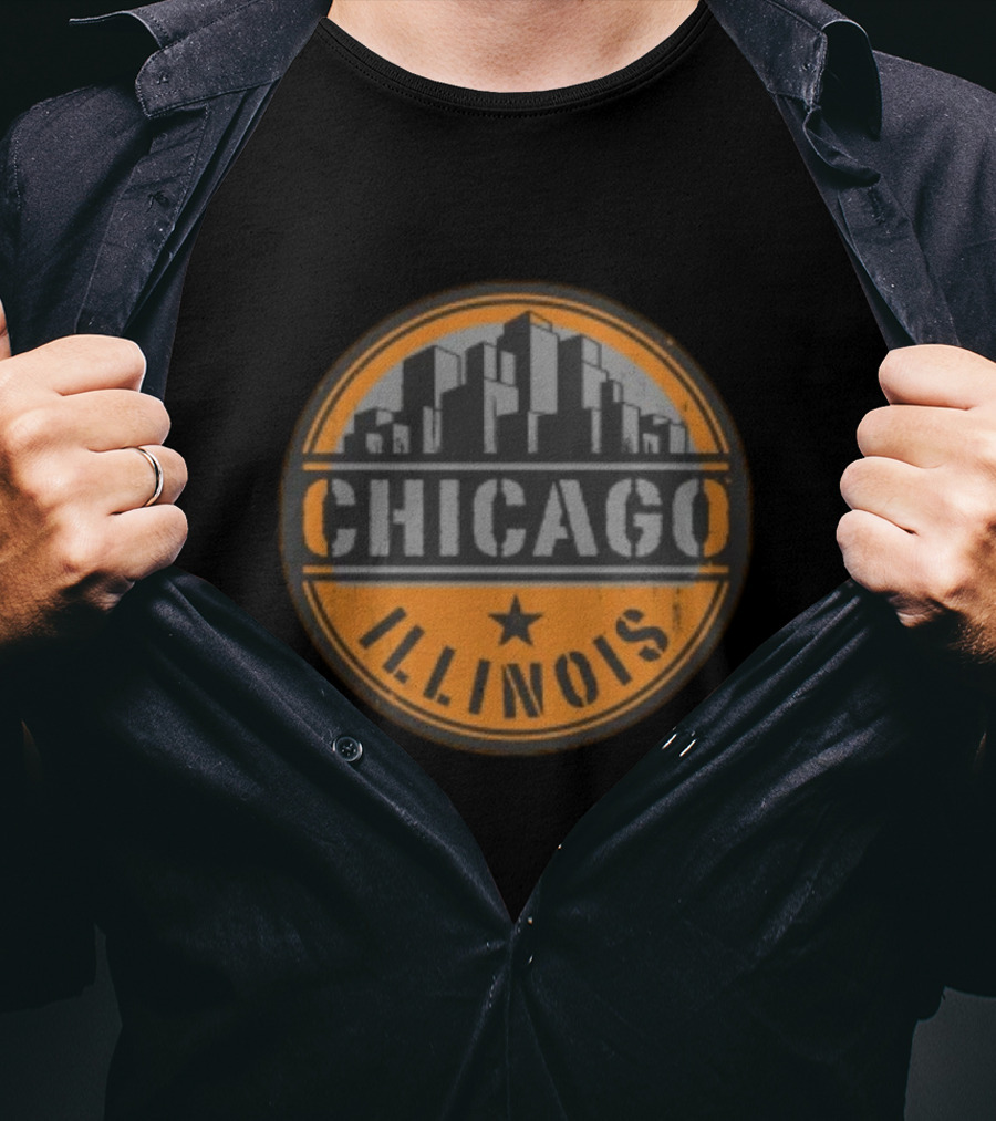 Chicago Illinois Skyline Urban Vintage Badge T-Shirt