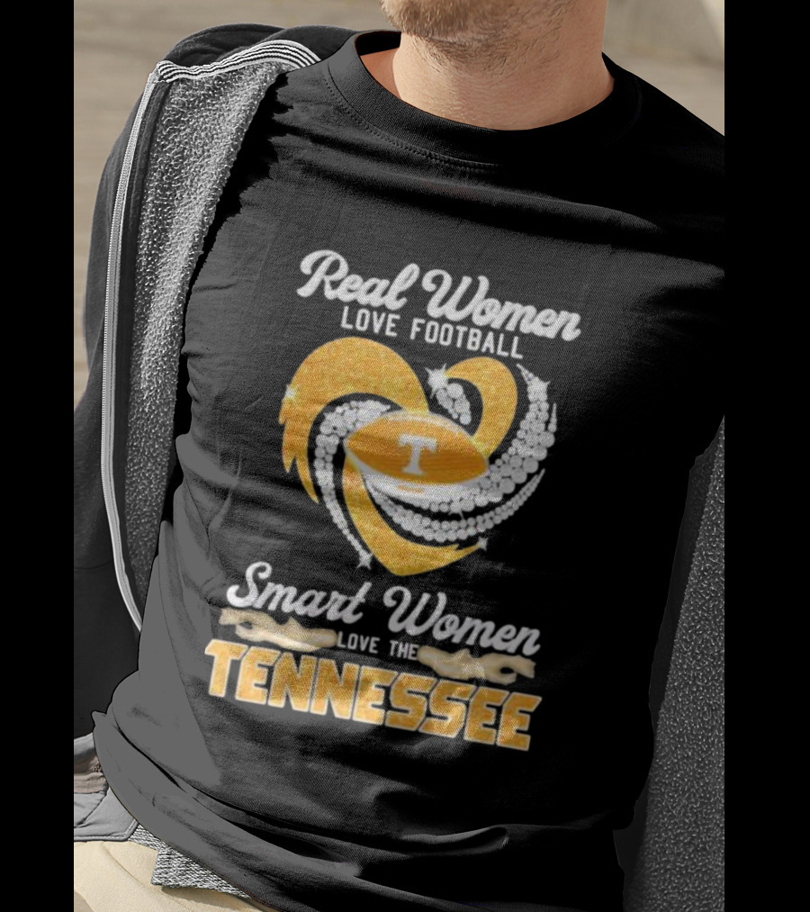 Real Women Love Football Smart Women Love The Tennessee Volunteers Heart T-Shirt