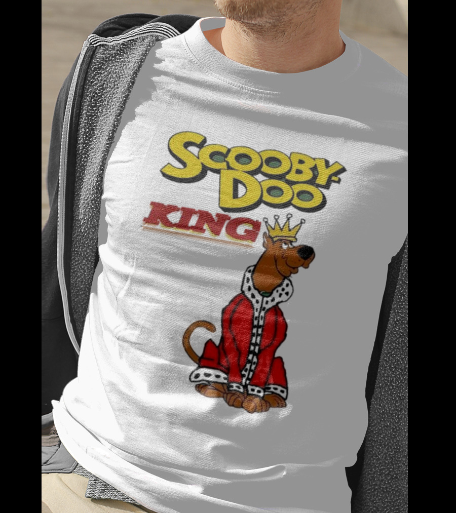 Scooby Doo King Crowned With Royal Red Robe T-Shirt