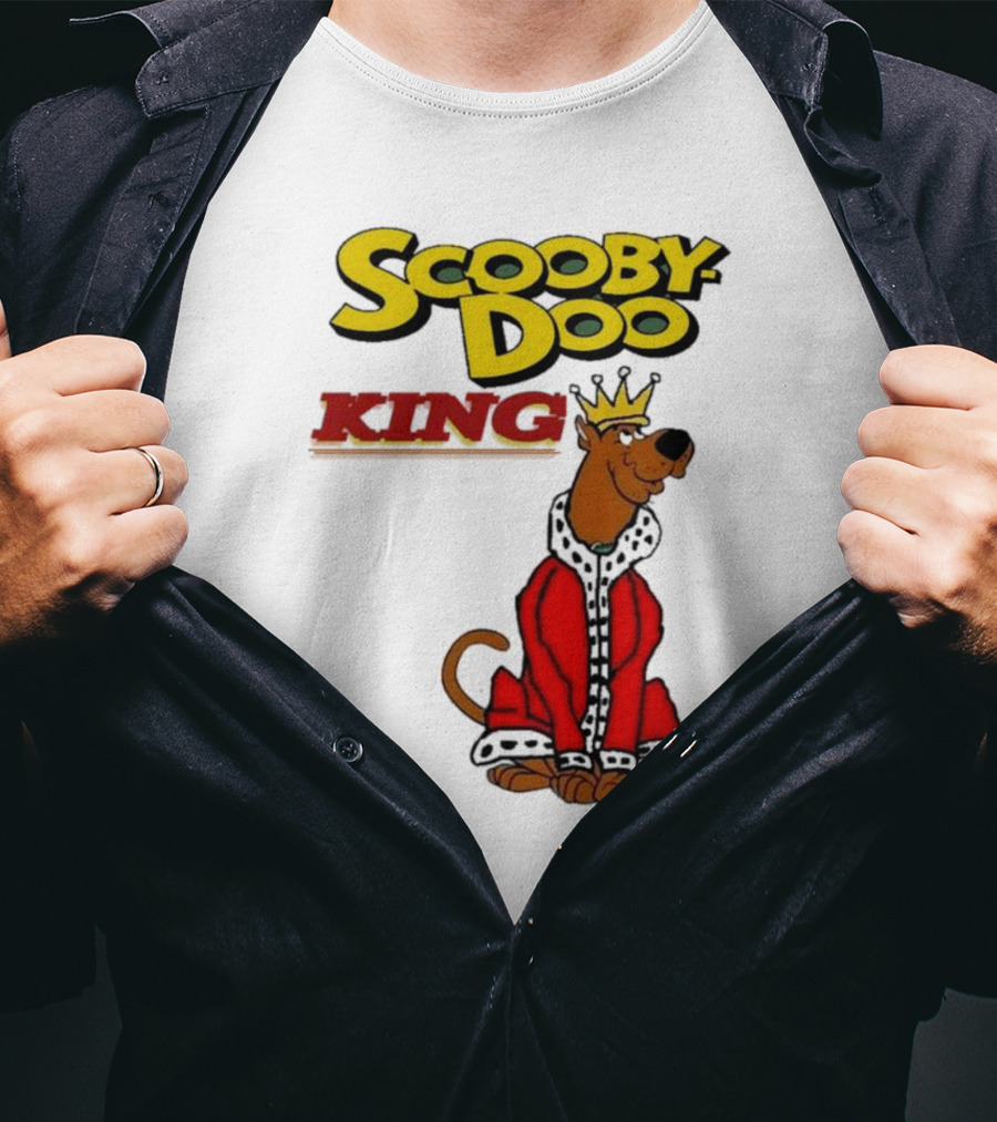Scooby Doo King Crowned With Royal Red Robe T-Shirt
