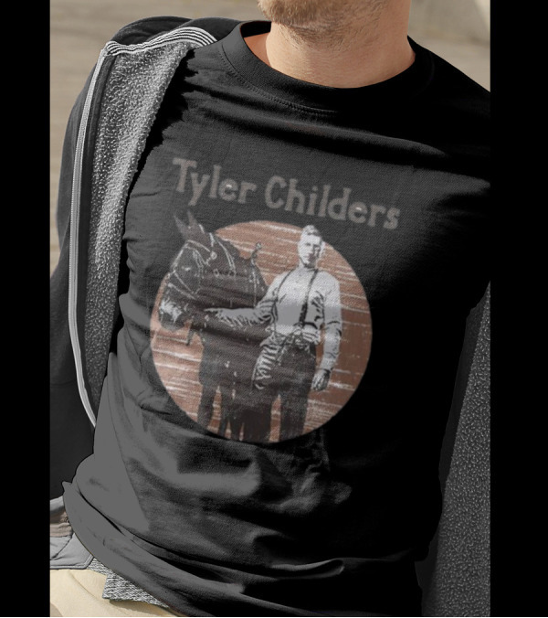 Tyler Childers Standing With Horse In T-Shirt
