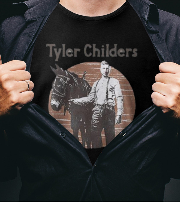 Tyler Childers Standing With Horse In T-Shirt