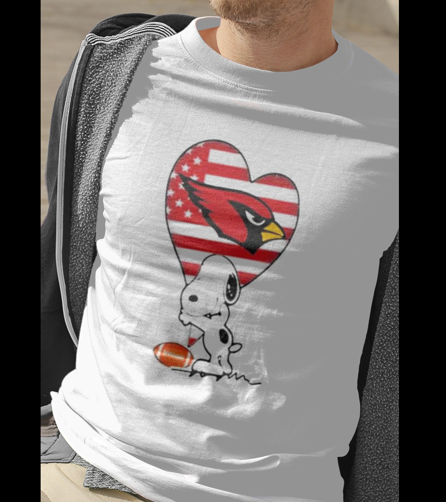 Arizona Cardinals NFL Football Peanuts Movie Snoopy Hugging Heart T-Shirt