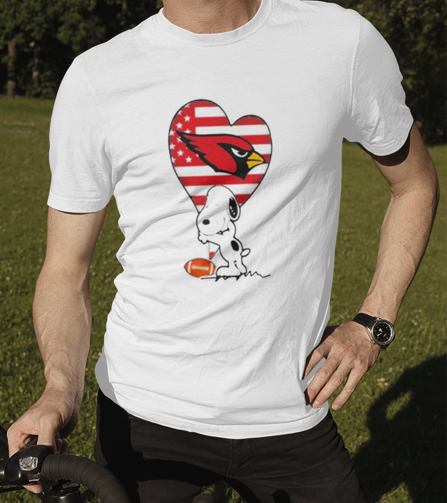 Arizona Cardinals NFL Football Peanuts Movie Snoopy Hugging Heart T-Shirt