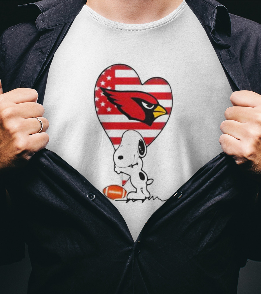 Arizona Cardinals NFL Football Peanuts Movie Snoopy Hugging Heart T-Shirt