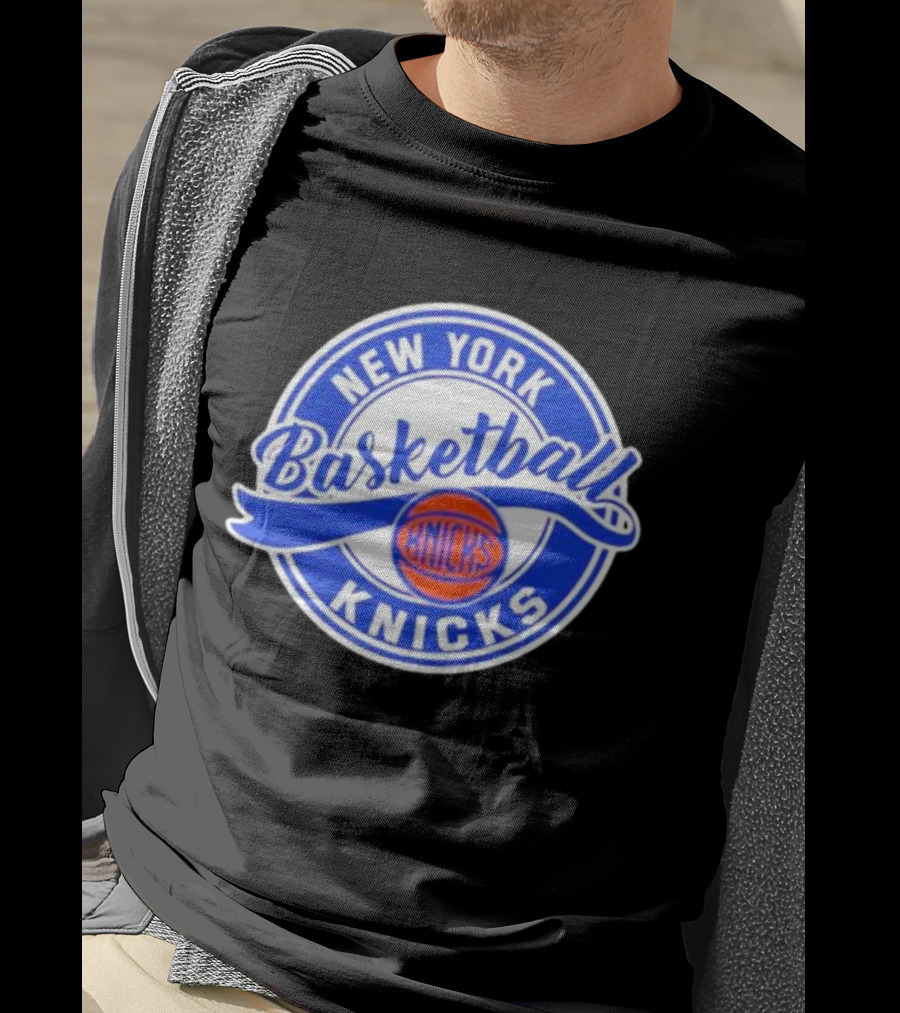 New York Knicks Basketball Circle T-Shirt