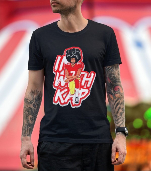 Premium T-Shirt: Colin Kaepernick Kneeling with Raised Fist I With Kap T-Shirt Colin Kaepernick Kneeling with Raised Fist I With Kap T-Shirt