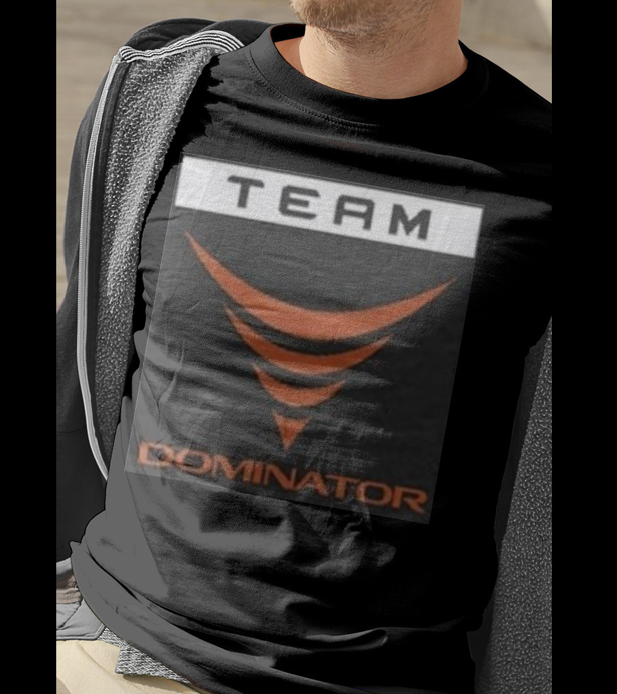 TEAM Dominator Minimal Logo Athletic T-Shirt