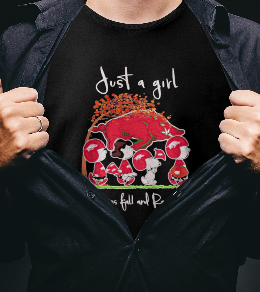 Just A Girl Who Loves Fall And Razorbacks With Peanuts Characters Under Autumn Tree T-Shirt