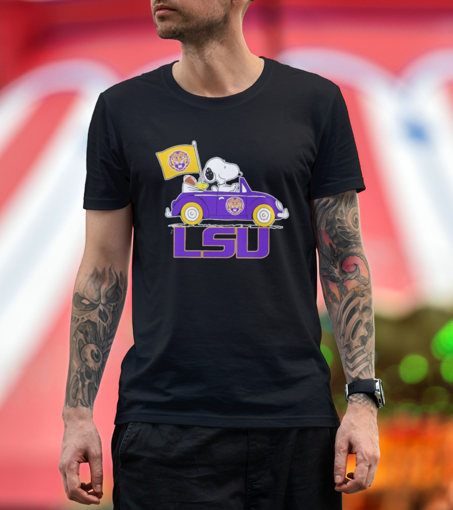 Snoopy And Woodstock Driving Purple LSU Car With Flag T-Shirt