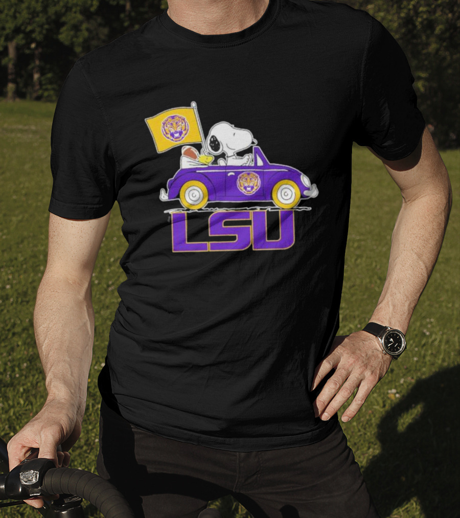 Snoopy And Woodstock Driving Purple LSU Car With Flag T-Shirt