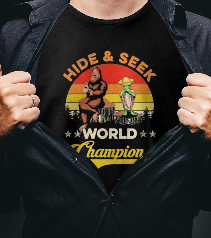 Hide And Seek World Champion Bigfoot Alien Vintage Retro T-Shirt