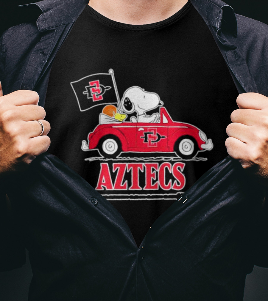 Snoopy And Woodstock Riding In Red Car With Aztecs Flag T-Shirt