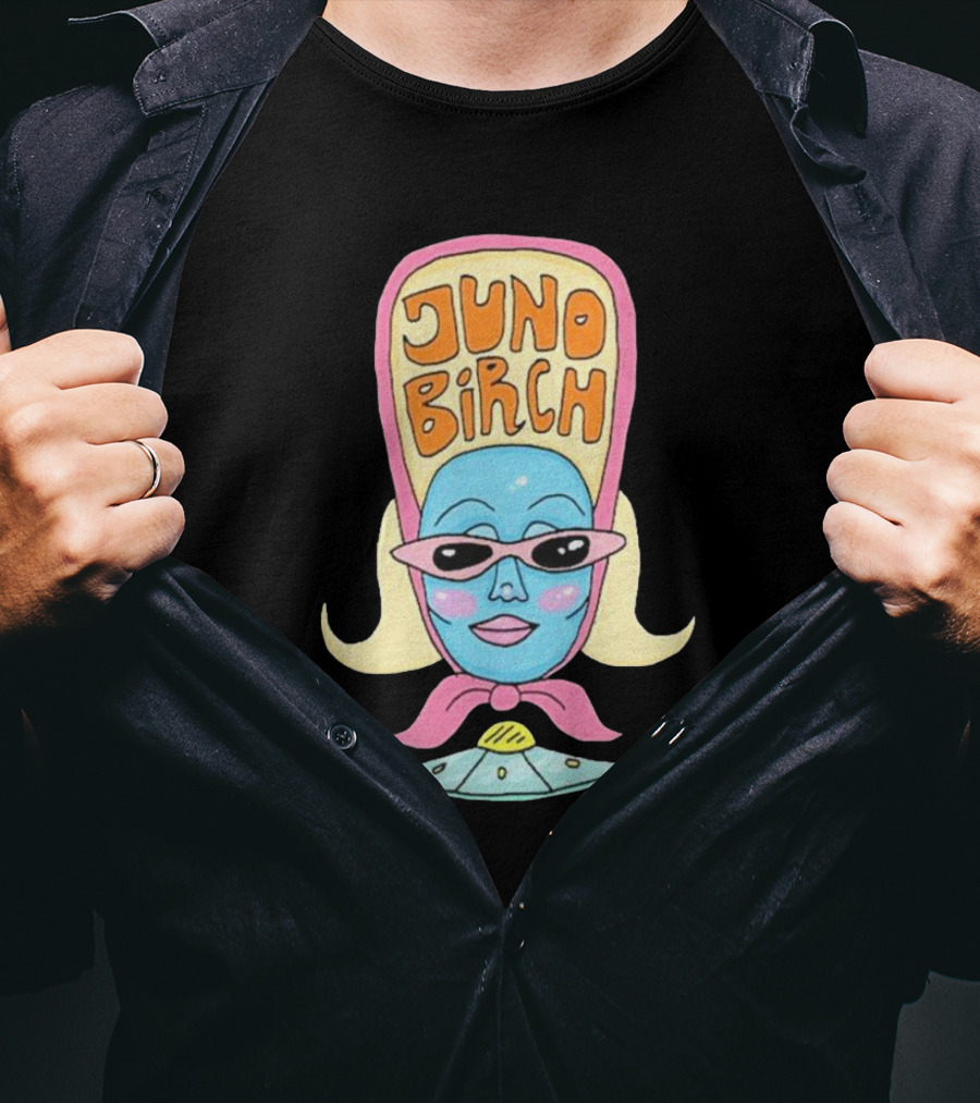 Juno Birch Retro Alien Cartoon T-Shirt