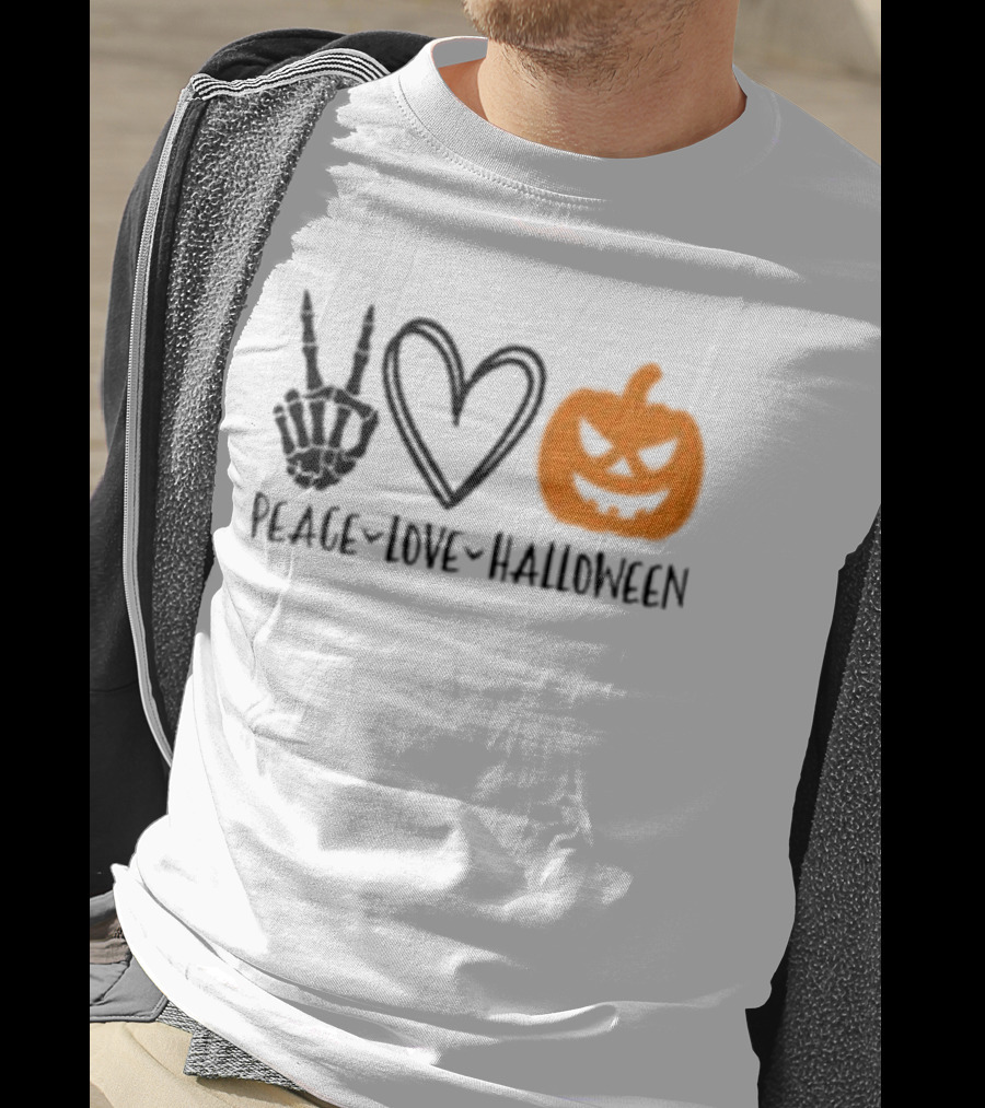 Peace Love Halloween Skeleton Hand Heart Pumpkin T-Shirt