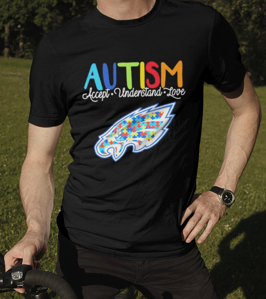 Philadelphia Eagles Autism Accept Understand Love Puzzle T-Shirt