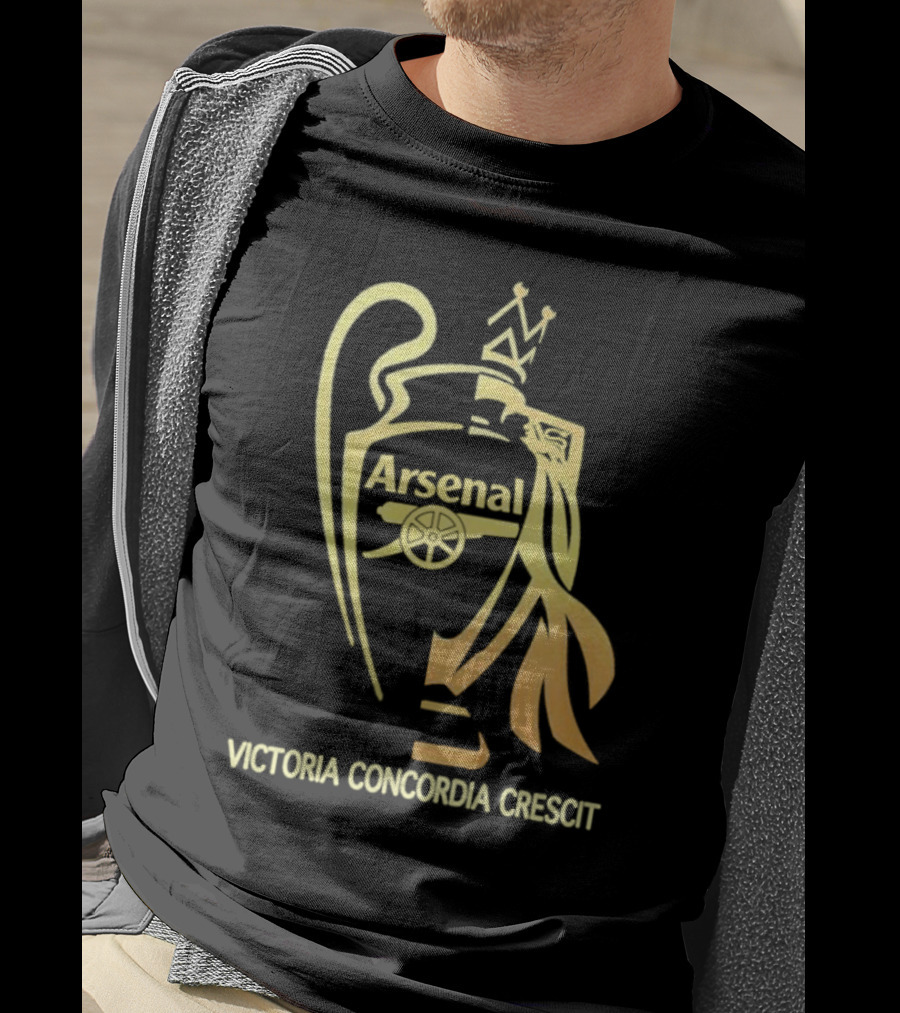 Arsenal Victoria Concordia Crescit Trophy T-Shirt