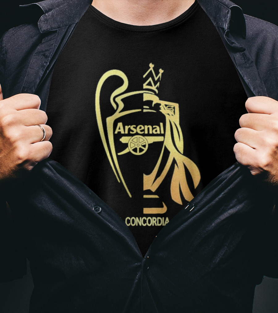 Arsenal Victoria Concordia Crescit Trophy T-Shirt