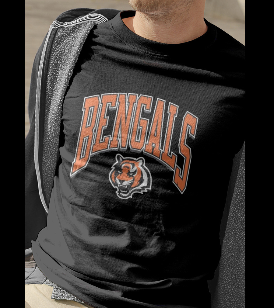 Cincinnati Bengals Roaring Tiger Emblem T-Shirt