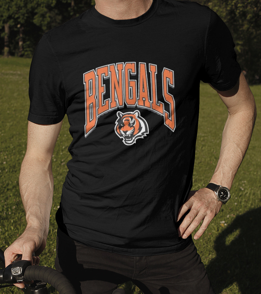 Cincinnati Bengals Roaring Tiger Emblem T-Shirt