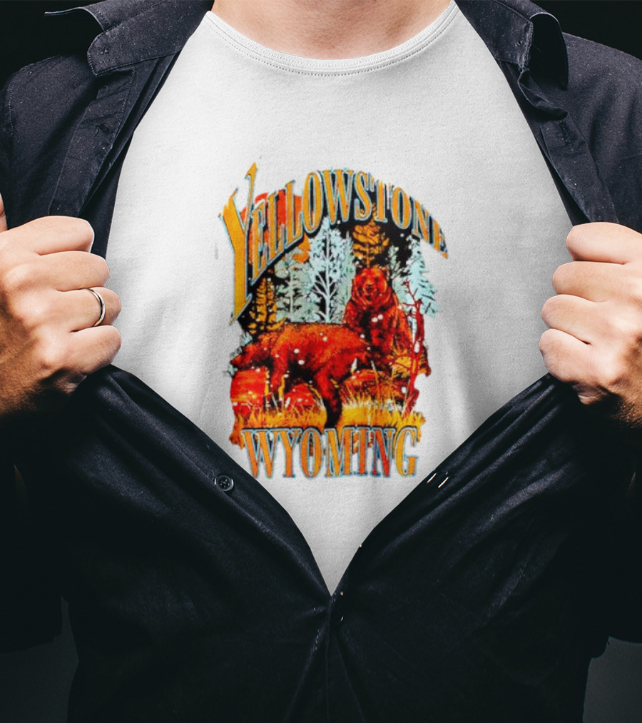 Yellowstone Wyoming Bears Wildlife Scenery T-Shirt