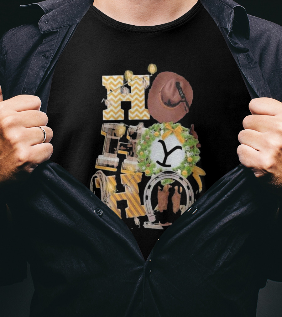 Yellowstone Christmas Hohoho Western Holiday Decor Cowboy Hat Wreath T-Shirt