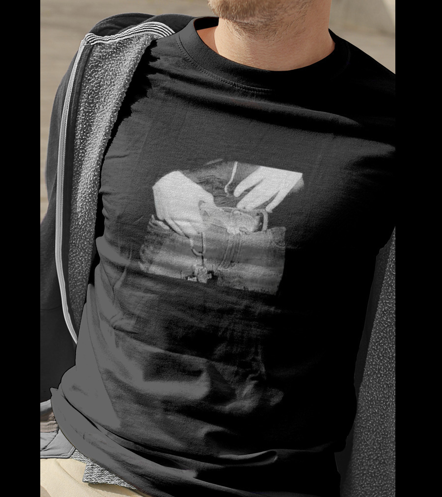 Birdloaf Bat Buckle Monochrome Close-Up T-Shirt