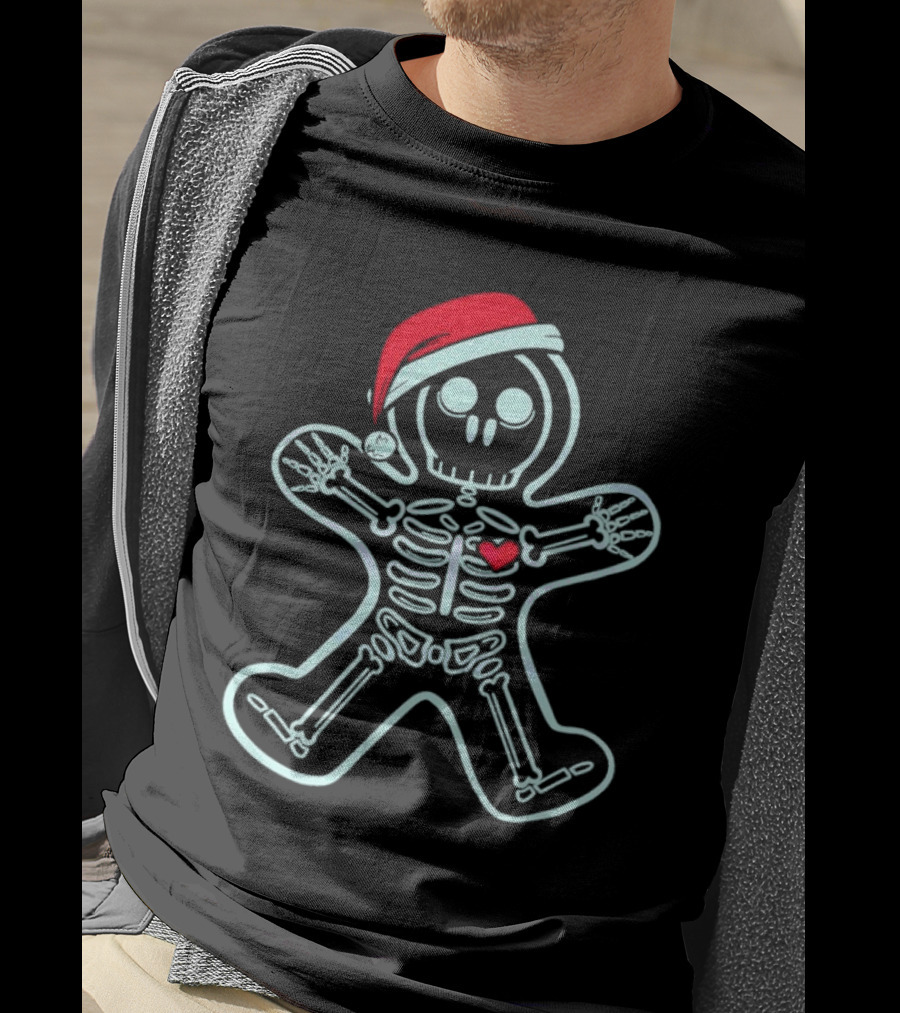 Christmas Xray Gingerbread Man Skeleton With Santa Hat And Heart T-Shirt