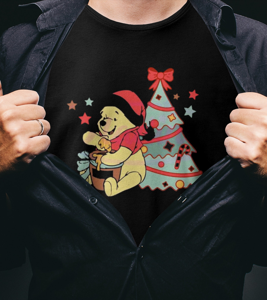 Winni The Pooh Bear Christmas Hunny Jar And Festive Tree T-Shirt