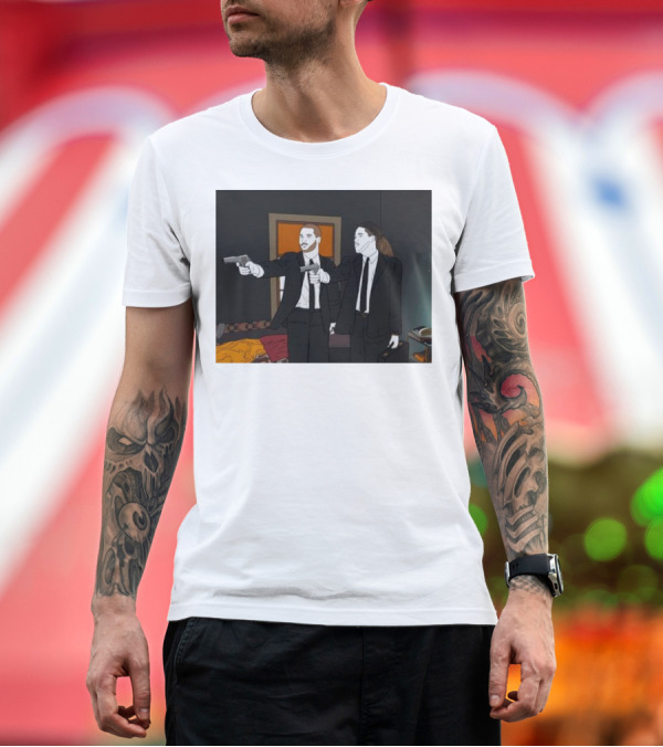 Premium T-Shirt: Pulp Fiction Bosa and Youn Duo with Guns Scene T-Shirt Pulp Fiction Bosa and Youn Duo with Guns Scene T-Shirt