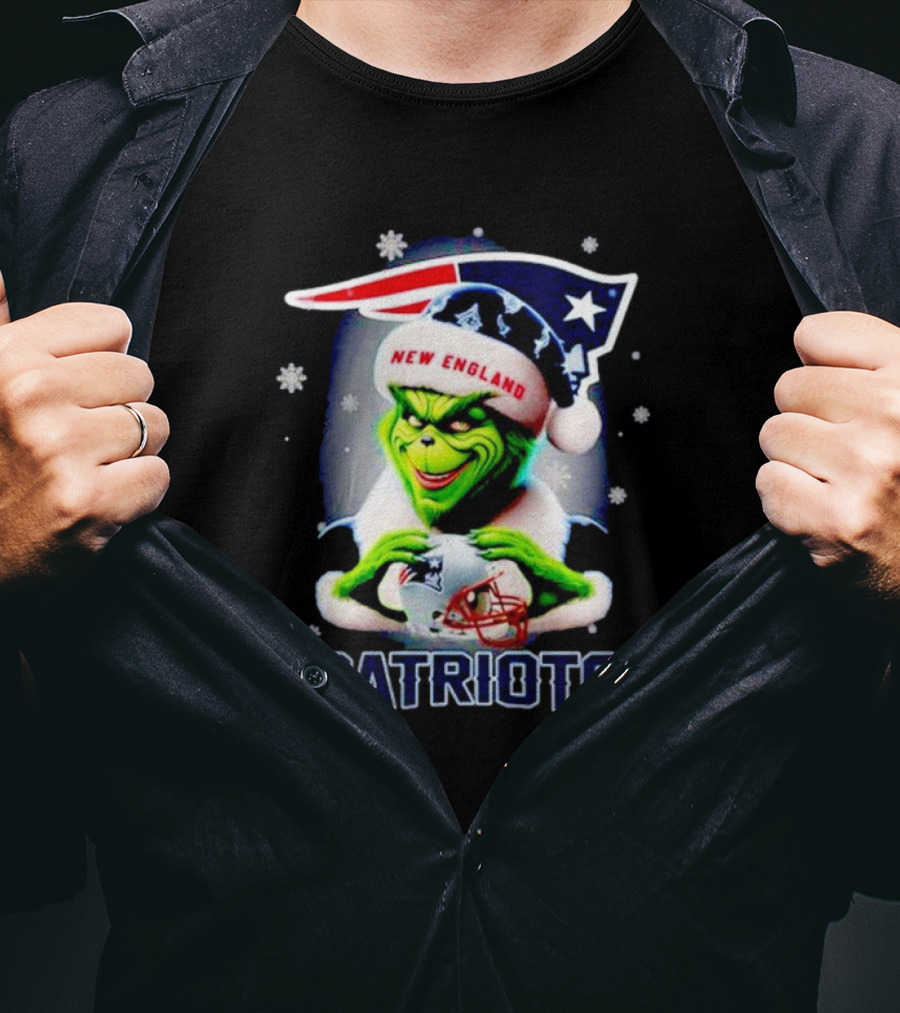 The Grinch Santa New England Patriots Christmas T-Shirt