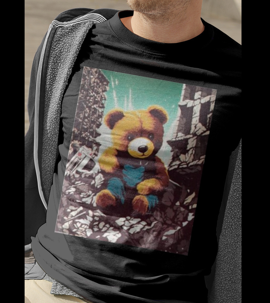 Ceasefire Now Teddy Bear In War-Torn Ruins T-Shirt