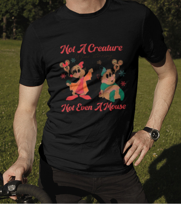Not A Creature Was Stirring Not Even A Mouse Jaq And Gus Holiday Snowflakes T-Shirt