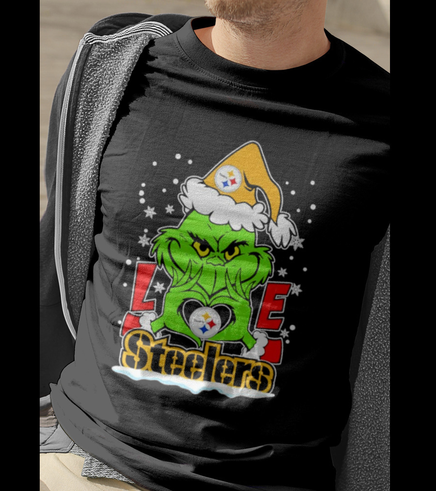 The Grinch Santa Hat Love Pittsburgh Steelers Logo Snowflakes T-Shirt
