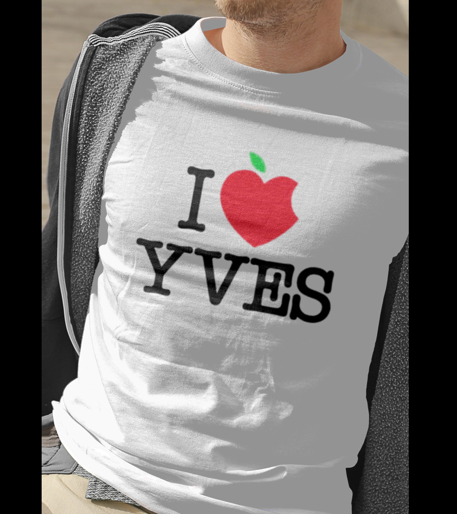I Heart Apple Yves Red Apple T-Shirt