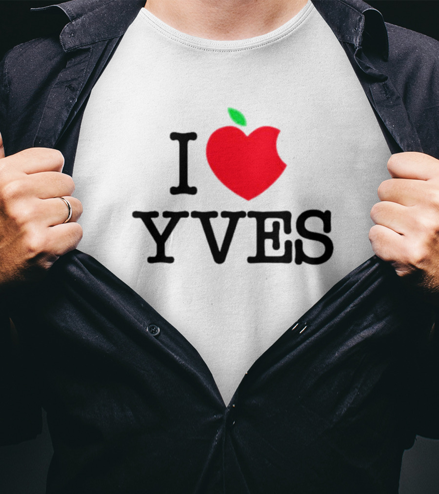 I Heart Apple Yves Red Apple T-Shirt