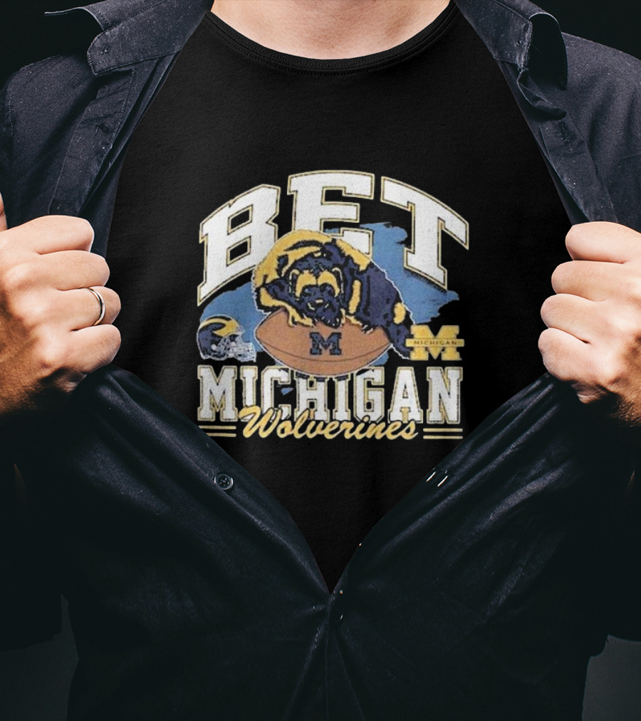 Bet Michigan Wolverines Helmet Football T-Shirt