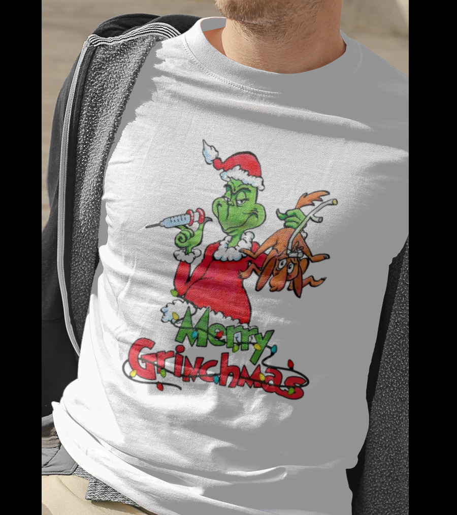 Merry Grinchmas Nurse Christmas Grinch With Syringe And Reindeer Dog T-Shirt