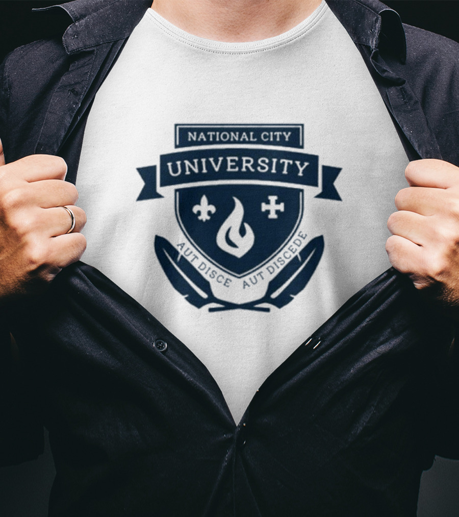 National City University Lena Luthor Aut Disce Aut Discede T-Shirt